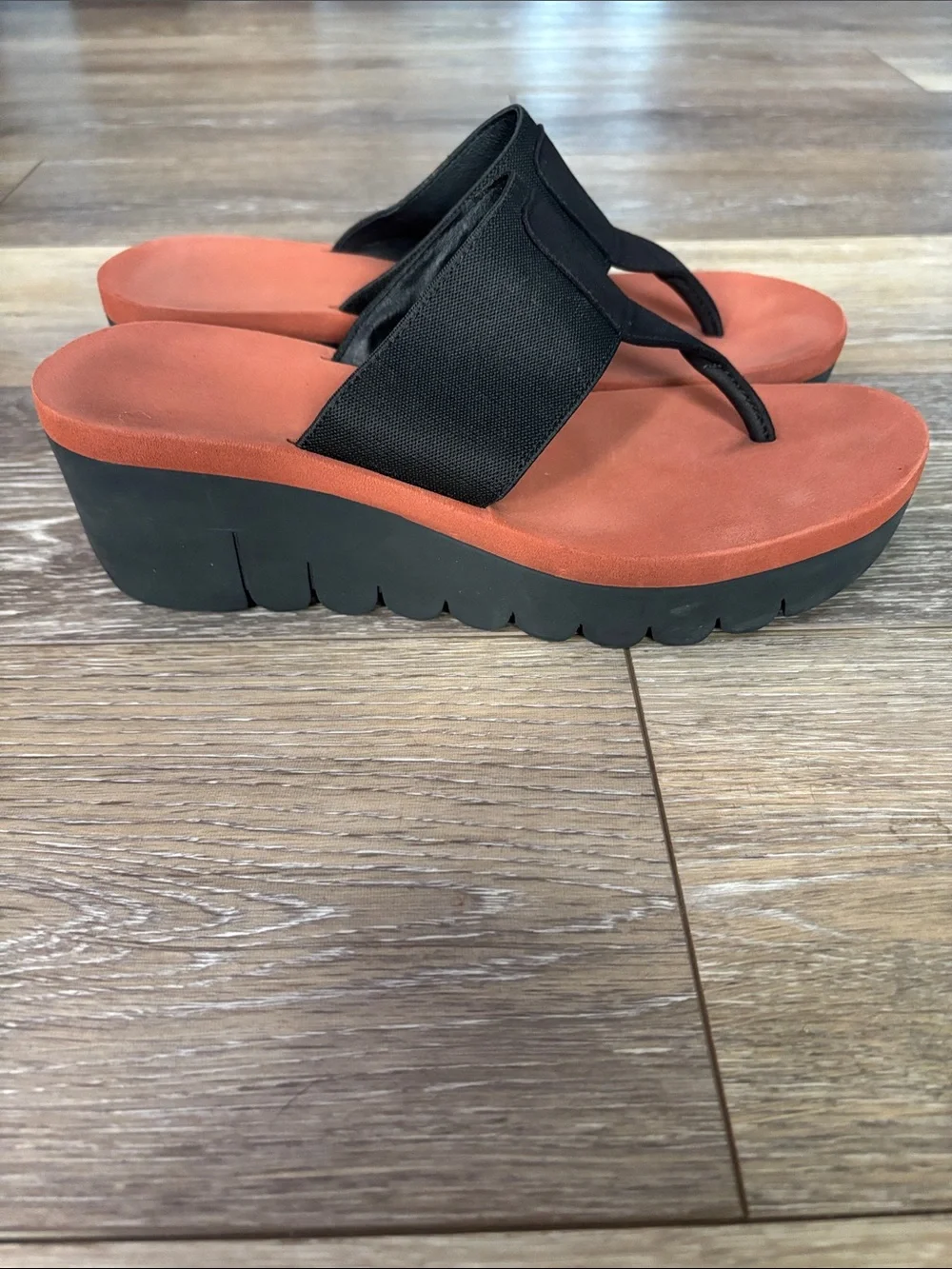 Fly London Black Yomu Wedge Flip Flop